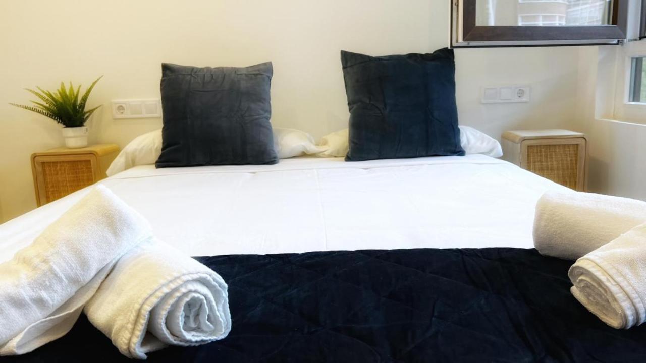 Deustown Apartamentos ビルバオ エクステリア 写真