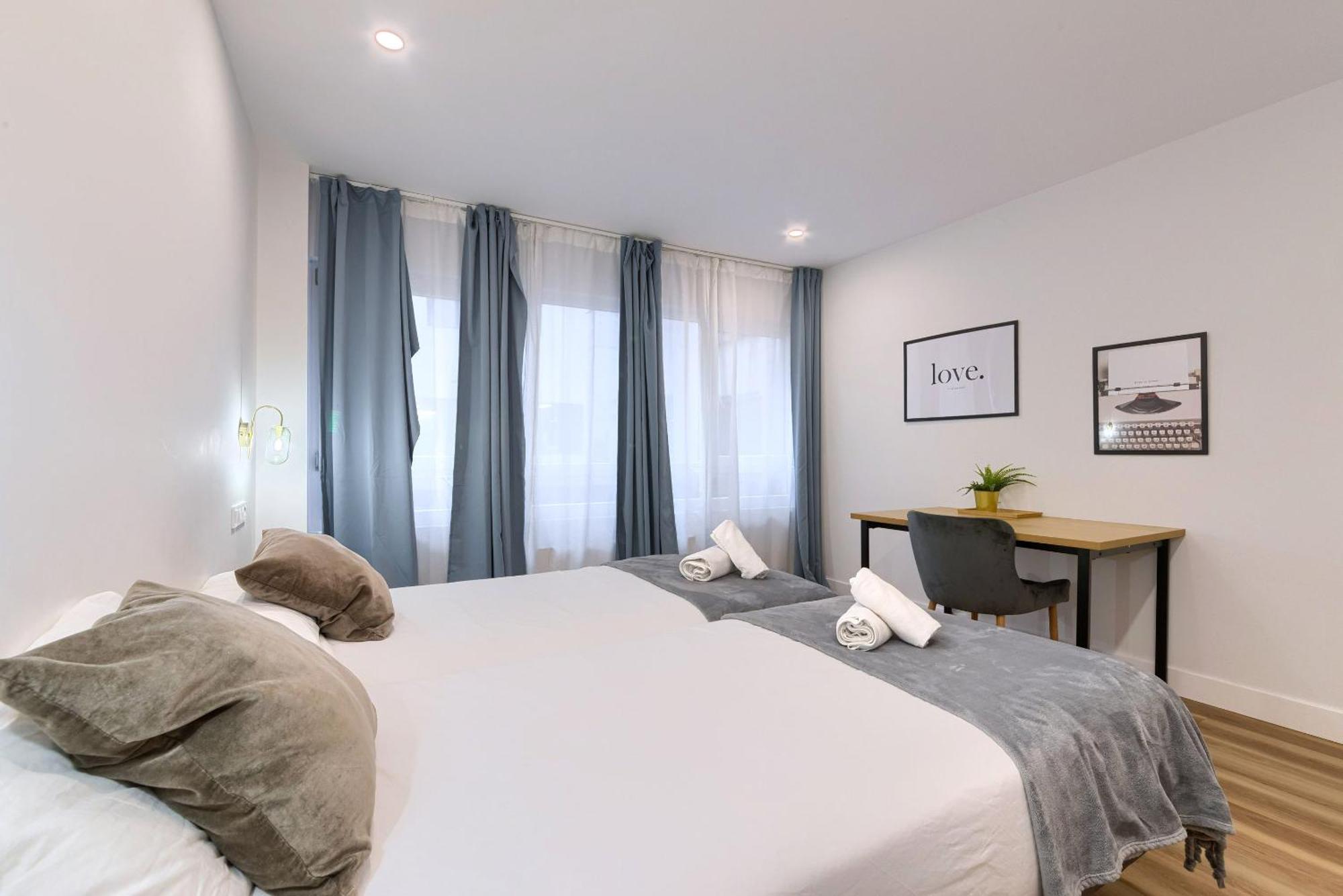 Deustown Apartamentos ビルバオ エクステリア 写真