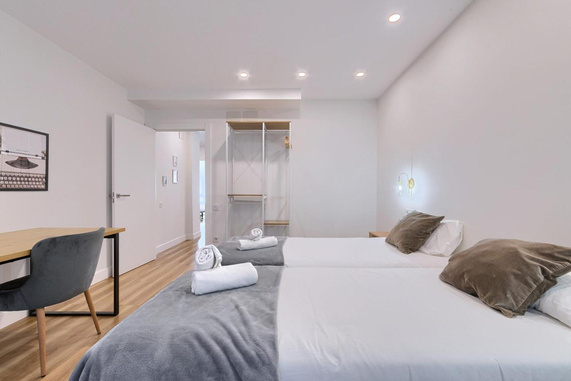 Deustown Apartamentos ビルバオ エクステリア 写真