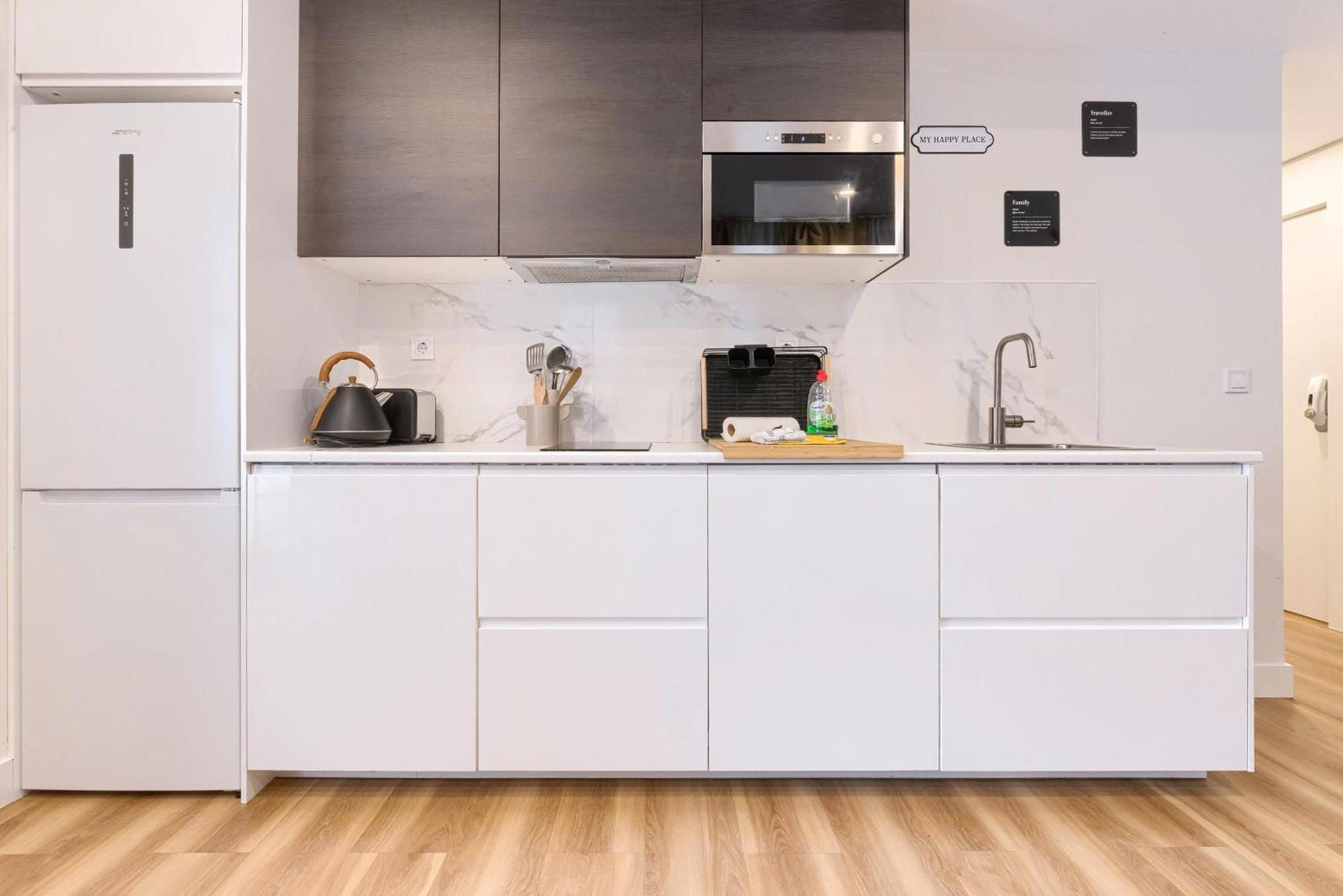 Deustown Apartamentos ビルバオ エクステリア 写真