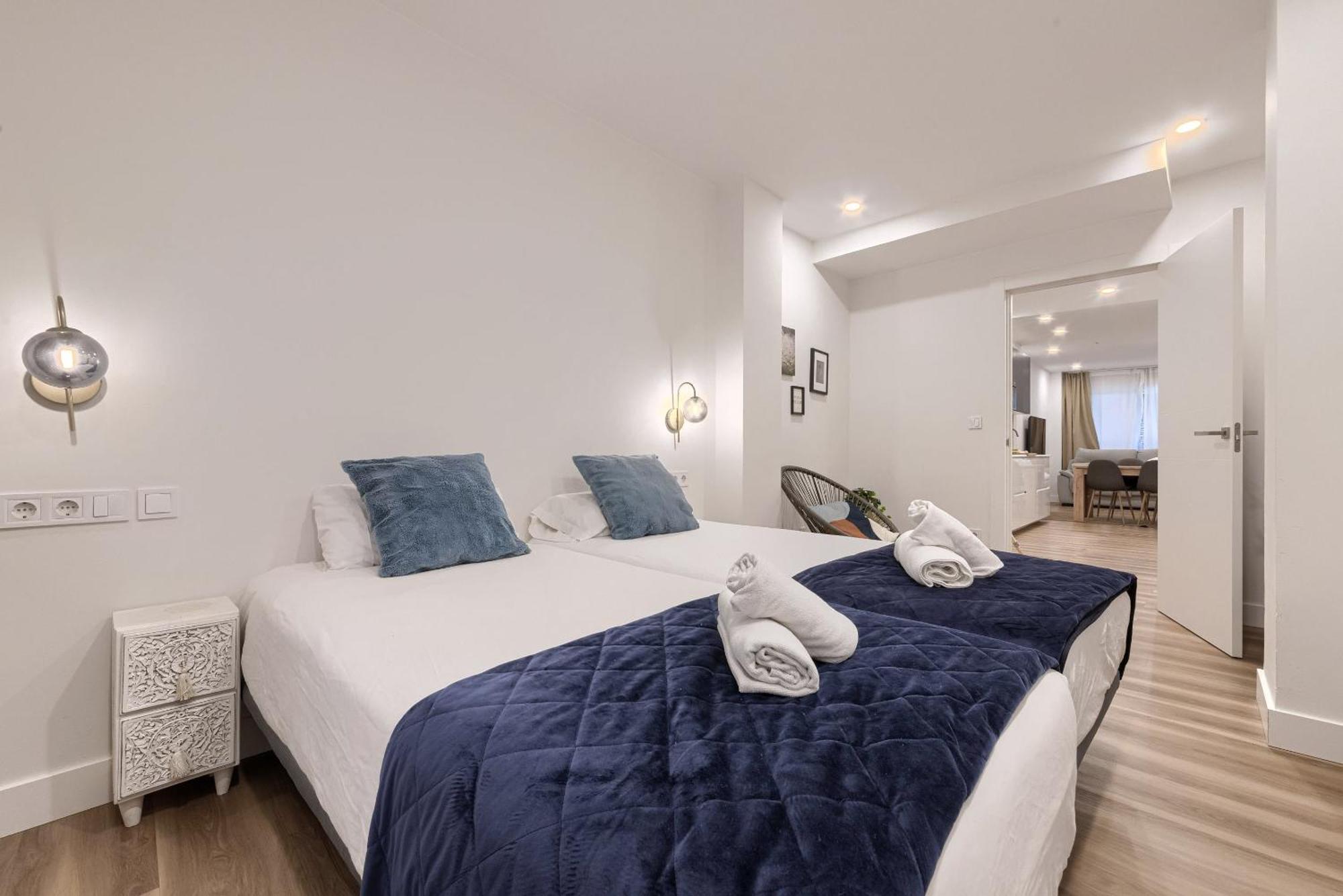 Deustown Apartamentos ビルバオ エクステリア 写真