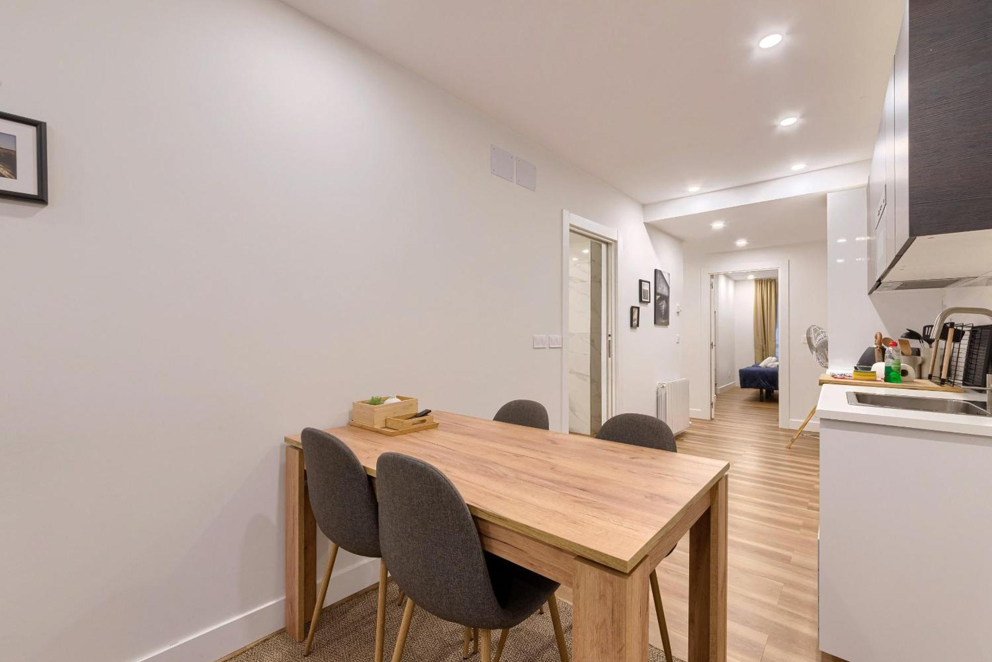 Deustown Apartamentos ビルバオ エクステリア 写真